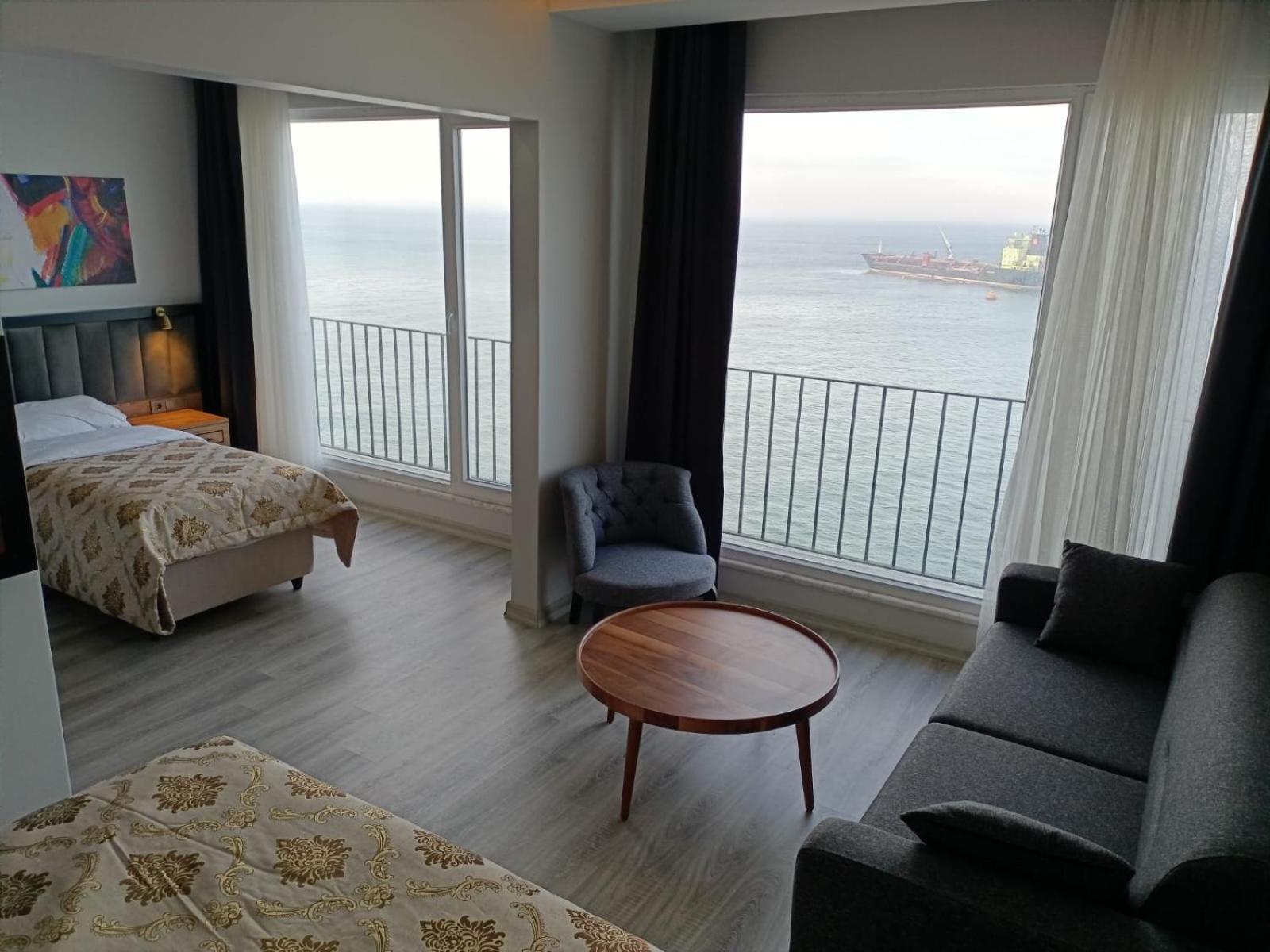 The Marine Hotel ทรับซอน ภายนอก รูปภาพ